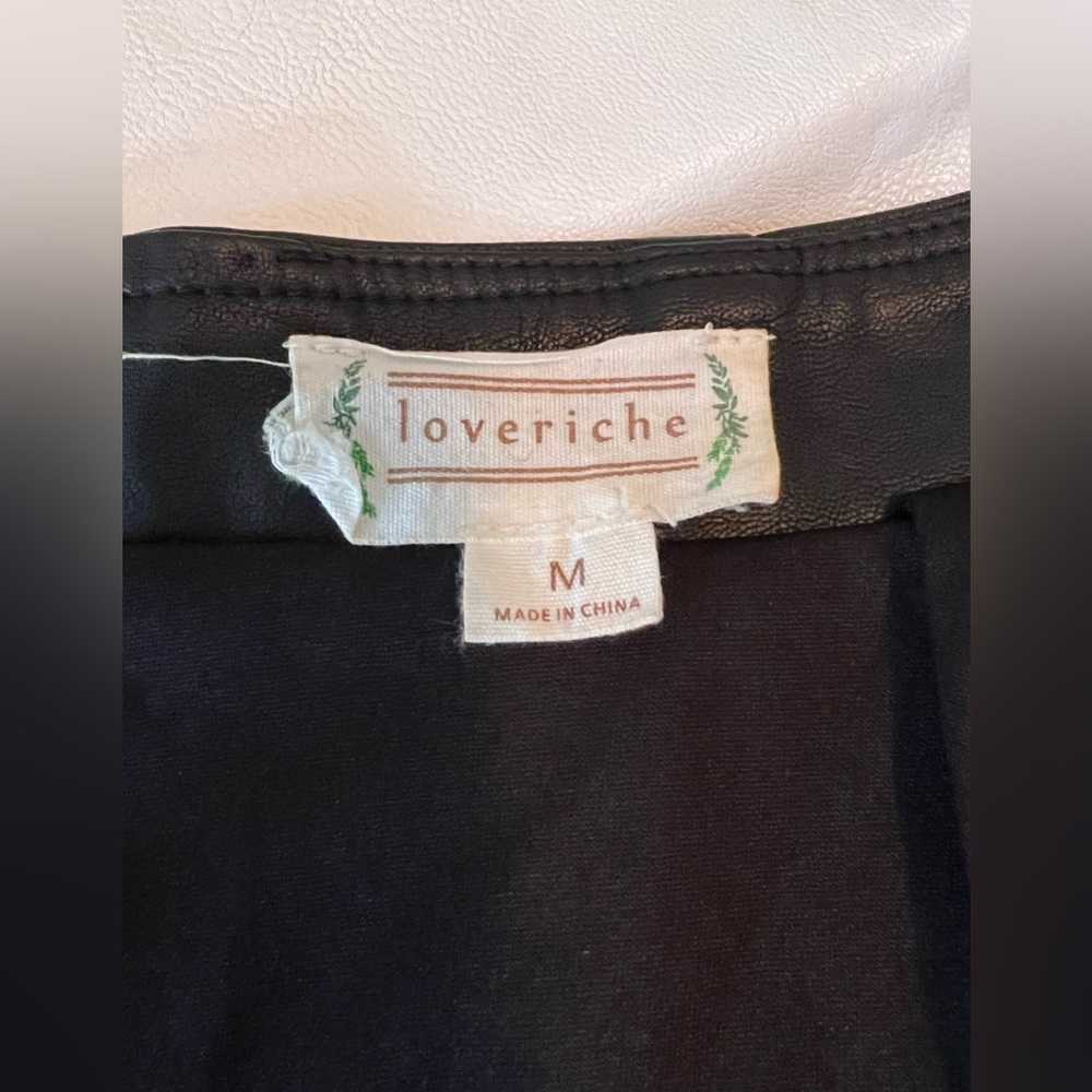 Black leather skirt - Picture 5 of 5